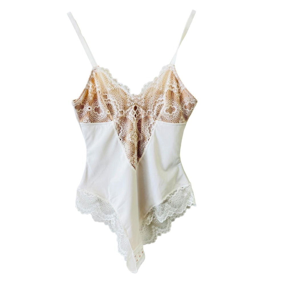 Pinsy Sculpting Lace Shapesuit Shapewear Womens Size S White Firm Bodysuit NWT